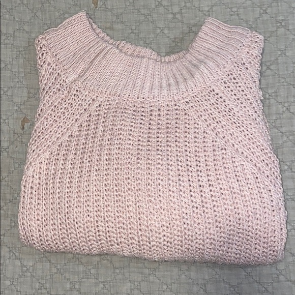 Sweaters - Picture 7 of 9